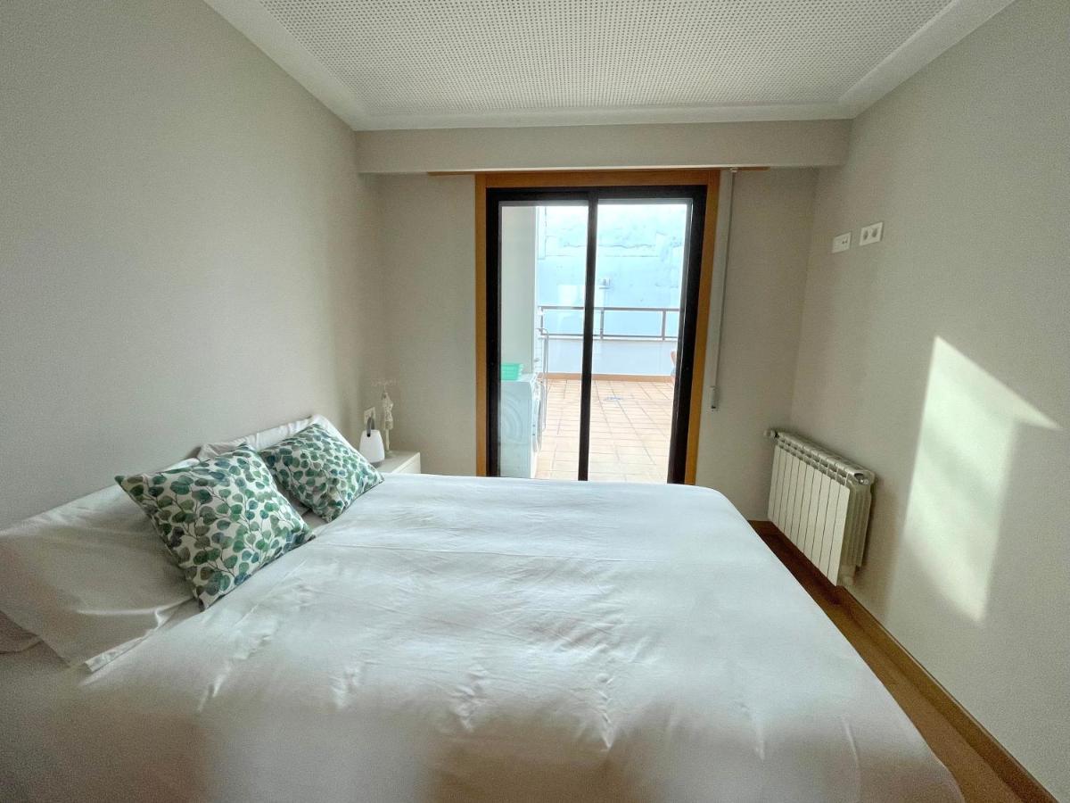 Estudio Centrico 1 Con Terraza Y Parking Privado Ourense Exterior photo