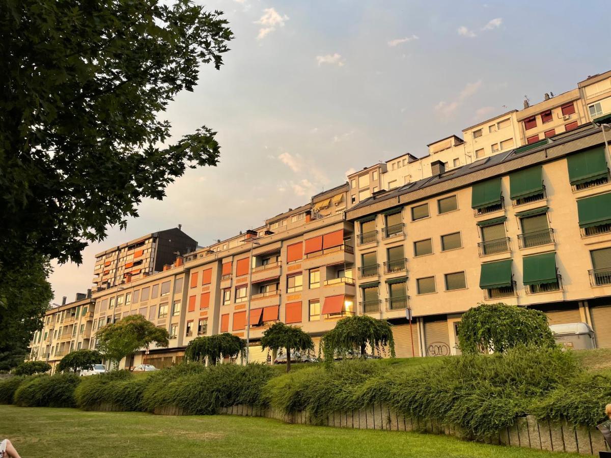 Estudio Centrico 1 Con Terraza Y Parking Privado Ourense Exterior photo