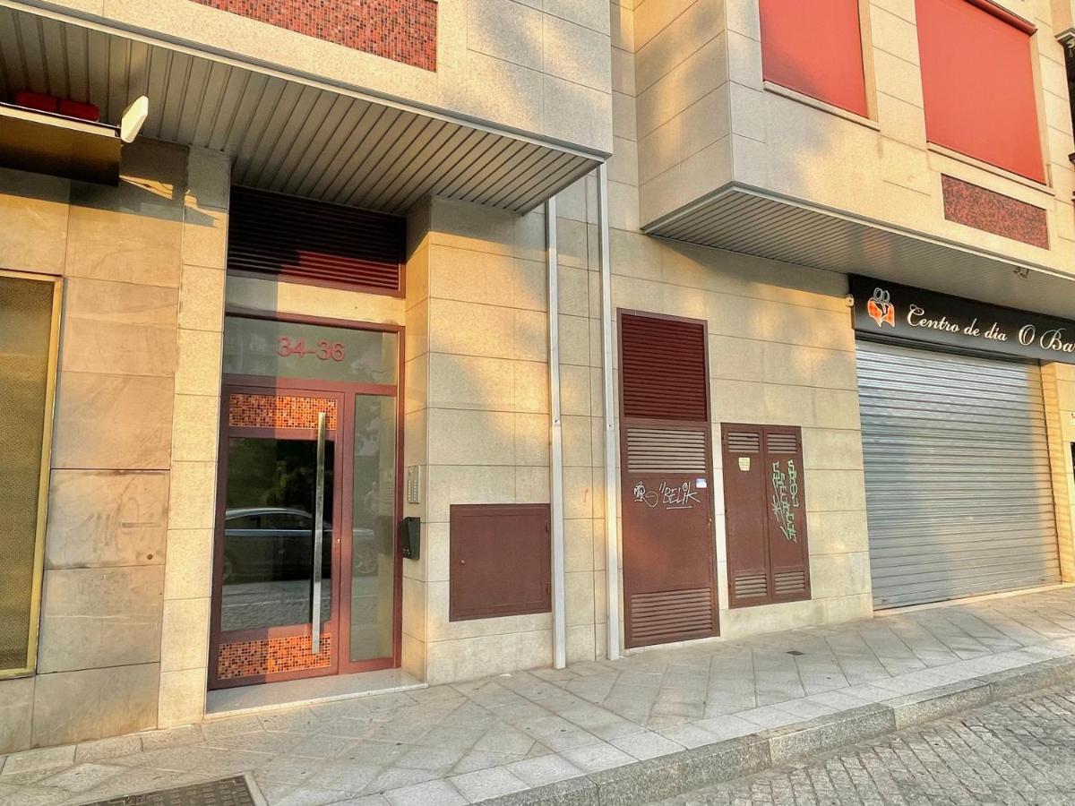 Estudio Centrico 1 Con Terraza Y Parking Privado Ourense Exterior photo
